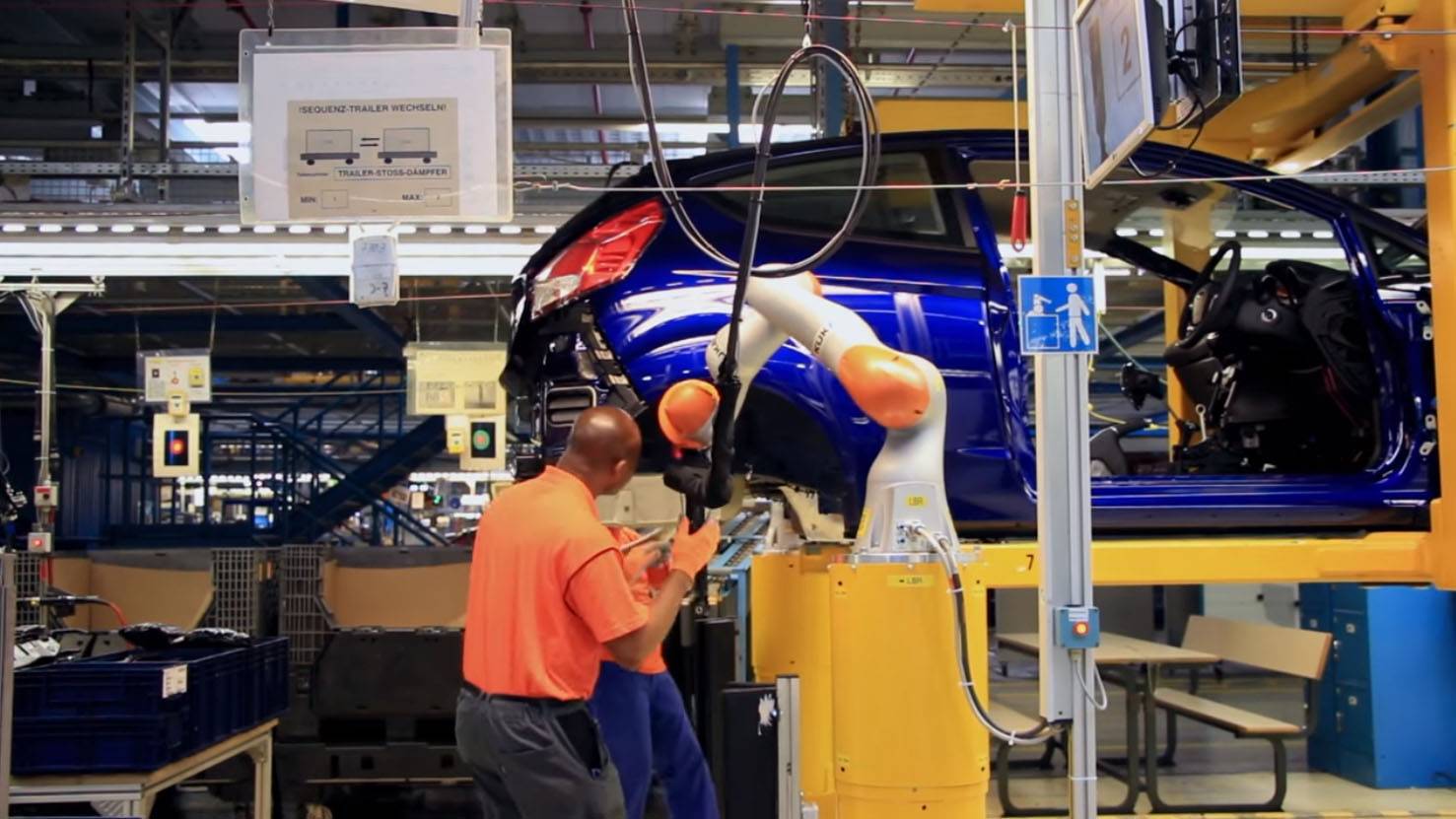 На заводе Ford начали работать гуманоидные роботы